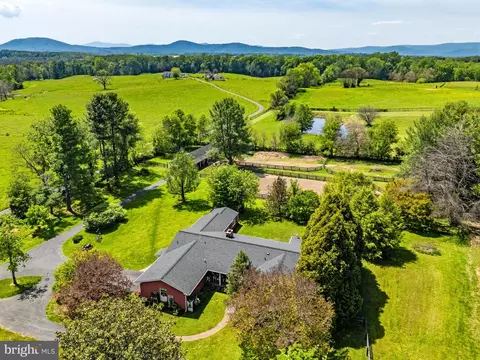 View/Area - 3934 Rectortown Rd, Marshall, VA 20115 photo 2 of 7