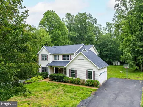 9085 Groundhog Ln, Marshall, VA 20115 photo 5