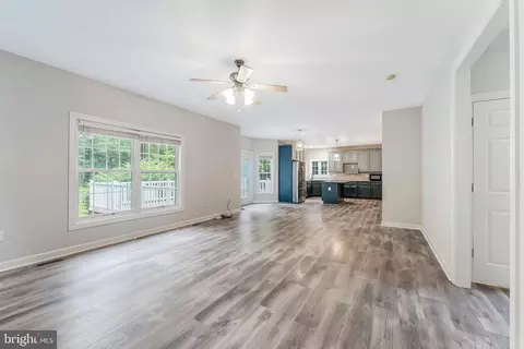 9085 Groundhog Ln, Marshall, VA 20115 photo 17