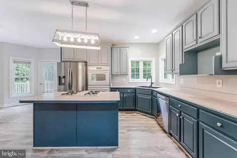 9085 Groundhog Ln, Marshall, VA 20115 photo 21