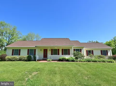 9597 Routts Hill Rd, Warrenton, VA 20186