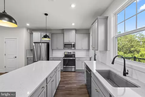 3571 Stephensons Hill Ln, Marshall, VA 20115 photo 9