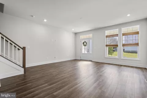 3571 Stephensons Hill Ln, Marshall, VA 20115 photo 4