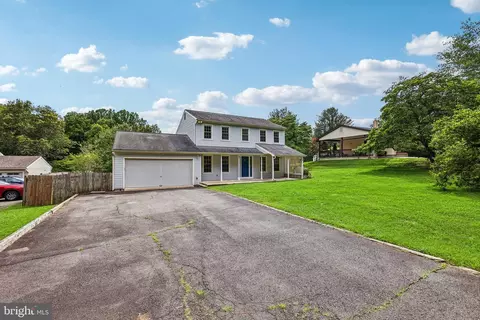 7436 Porch Rd, Warrenton, VA 20187