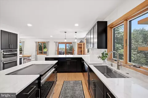 Kitchen - 5221 Mountain View Dr, Broad Run, VA 20137 photo 1 of 8