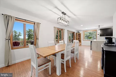 Dining - 5221 Mountain View Dr, Broad Run, VA 20137 photo 1 of 1