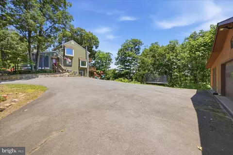 Exterior - 5221 Mountain View Dr, Broad Run, VA 20137 photo 29 of 29