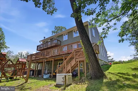 Exterior - 5221 Mountain View Dr, Broad Run, VA 20137 photo 16 of 29