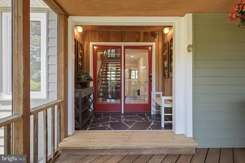 Entry Way - 5221 Mountain View Dr, Broad Run, VA 20137 photo 12 of 12