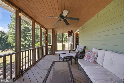 Exterior - 5221 Mountain View Dr, Broad Run, VA 20137 photo 27 of 29