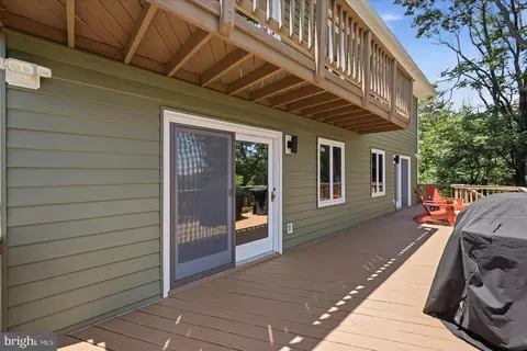Exterior - 5221 Mountain View Dr, Broad Run, VA 20137 photo 21 of 29