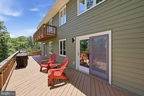 Exterior - 5221 Mountain View Dr, Broad Run, VA 20137 photo 19 of 29