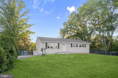 8056 Greenwich Rd, Catlett, VA 20119