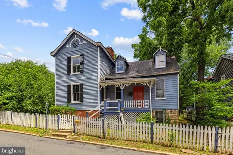25 N 6th St, Warrenton, VA 20186