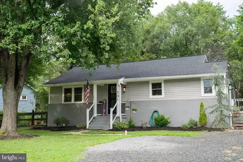 301 N Duey Rd, Remington, VA 22734