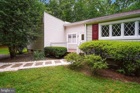 Exterior - 6067 Pilgrims Rest Rd, Broad Run, VA 20137 photo 3 of 18