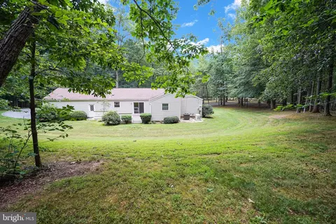 Exterior - 6067 Pilgrims Rest Rd, Broad Run, VA 20137 photo 9 of 18