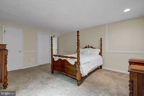 Bedroom - 6067 Pilgrims Rest Rd, Broad Run, VA 20137 photo 2 of 9