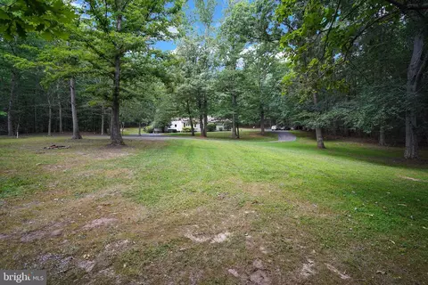 Exterior - 6067 Pilgrims Rest Rd, Broad Run, VA 20137 photo 16 of 18