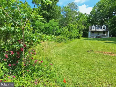 9499 Old Waterloo Rd, Warrenton, VA 20186