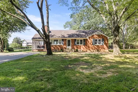 Exterior - 4921 Dumfries Rd, Catlett, VA 20119 photo 2 of 11