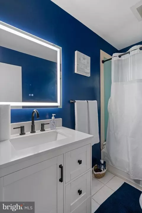 Bath - 4921 Dumfries Rd, Catlett, VA 20119 photo 1 of 1