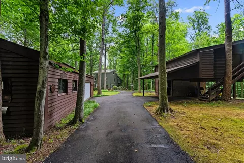 Exterior - 9914 Crest Ct, Marshall, VA 20115 photo 20 of 33