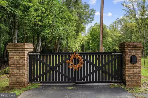 Other - 9914 Crest Ct, Marshall, VA 20115 photo 1 of 41