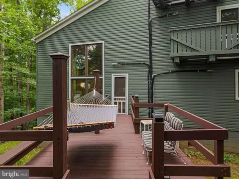 Exterior - 9914 Crest Ct, Marshall, VA 20115 photo 12 of 33