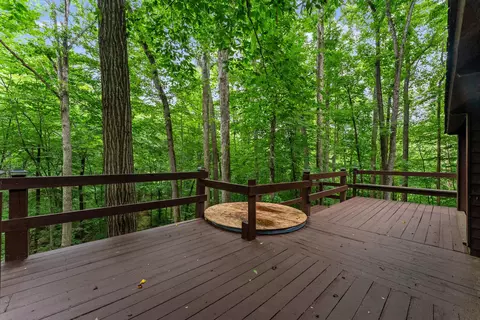 Exterior - 9914 Crest Ct, Marshall, VA 20115 photo 11 of 33