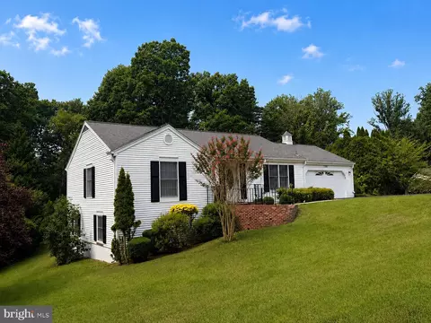 7386 Stuart, Warrenton, VA 20187
