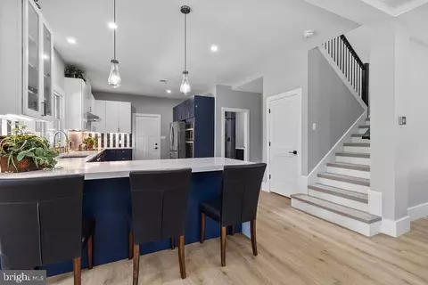 Entry Way - 5719 Beverleys Mill Rd, Broad Run, VA 20137 photo 2 of 10