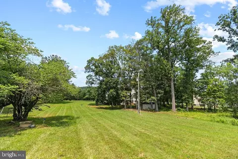 Exterior - 5719 Beverleys Mill Rd, Broad Run, VA 20137 photo 5 of 7