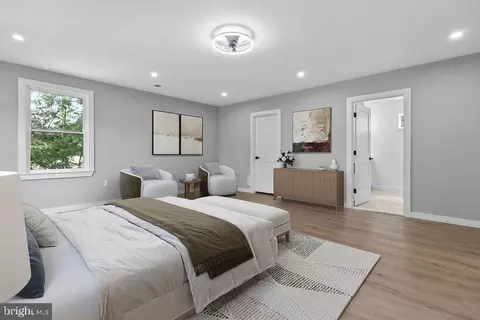 Bedroom - 5719 Beverleys Mill Rd, Broad Run, VA 20137 photo 3 of 4