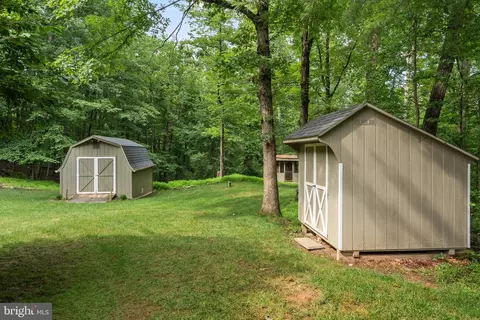 Exterior - 9808 Timber Hts, Marshall, VA 20115 photo 23 of 36