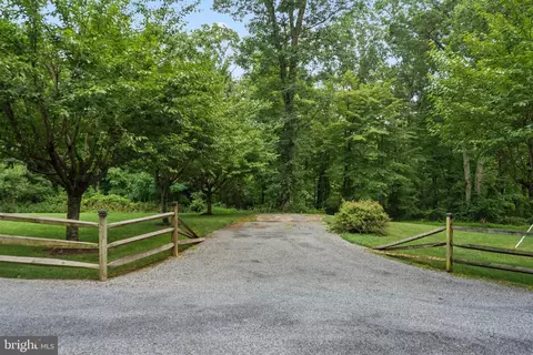 Exterior - 9808 Timber Hts, Marshall, VA 20115 photo 14 of 36