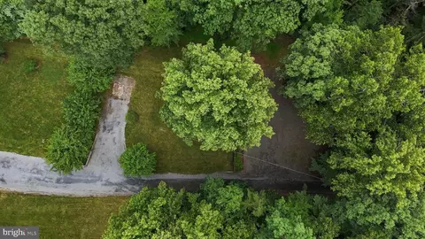 View/Area - 9808 Timber Hts, Marshall, VA 20115 photo 1 of 6