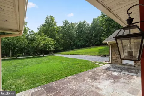 Exterior - 9808 Timber Hts, Marshall, VA 20115 photo 3 of 36