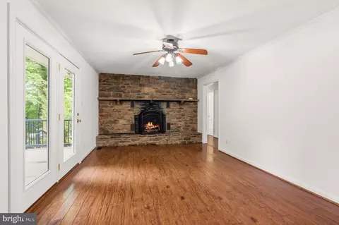 Living - 9808 Timber Hts, Marshall, VA 20115 photo 5 of 8