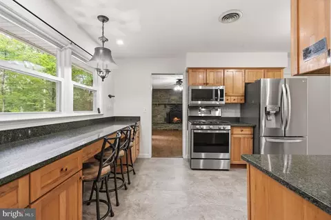 Kitchen - 9808 Timber Hts, Marshall, VA 20115 photo 2 of 7