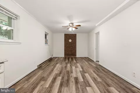 Living - 9808 Timber Hts, Marshall, VA 20115 photo 8 of 8