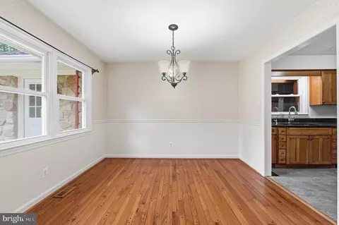 Dining - 9808 Timber Hts, Marshall, VA 20115 photo 2 of 2