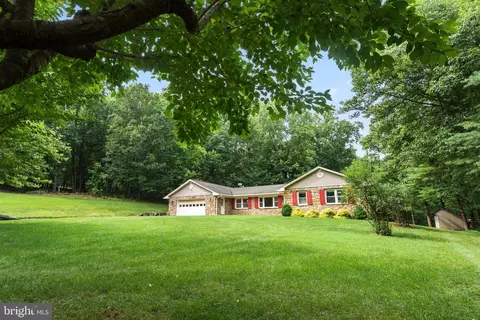 Exterior - 9808 Timber Hts, Marshall, VA 20115 photo 4 of 36