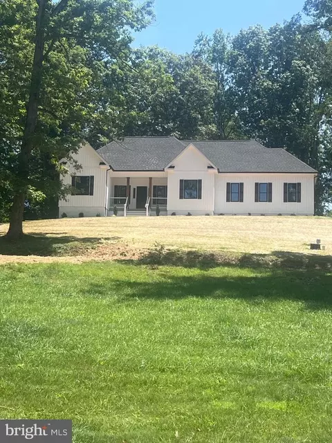 8415 James Madison Hwy, Warrenton, VA 20186