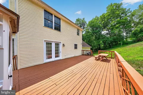 Exterior - 11530 John Marshall Hwy, Markham, VA 22643 photo 4 of 18