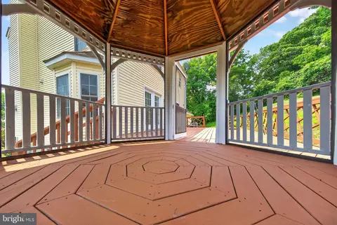 Exterior - 11530 John Marshall Hwy, Markham, VA 22643 photo 15 of 18