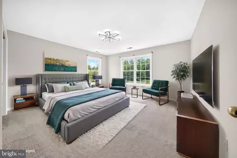 Bedroom - 11530 John Marshall Hwy, Markham, VA 22643 photo 2 of 8