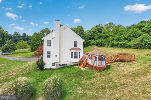 Exterior - 11530 John Marshall Hwy, Markham, VA 22643 photo 6 of 18