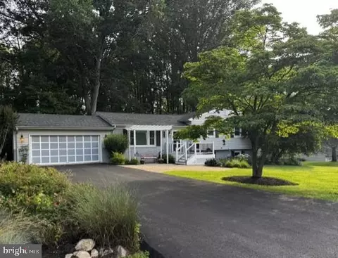5576 Jaclyn Dr, Warrenton, VA 20187