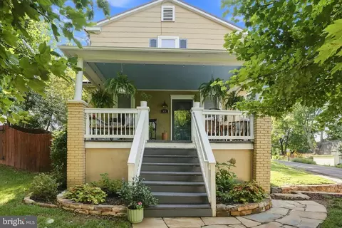 23 Fairfax St, Warrenton, VA 20186